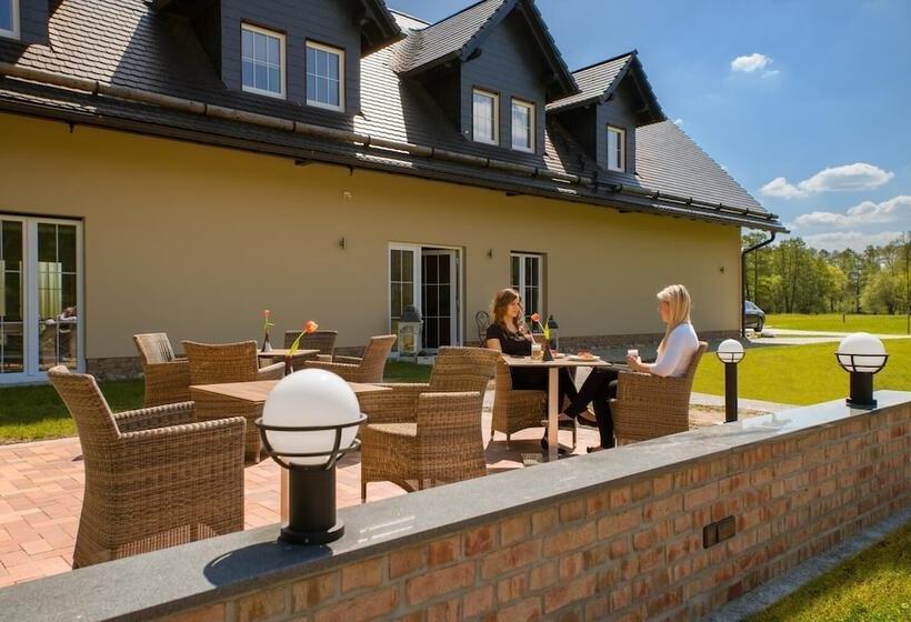 Отель Schrebenza Apartments & Natur