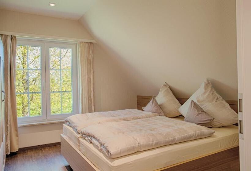 Отель Schrebenza Apartments & Natur