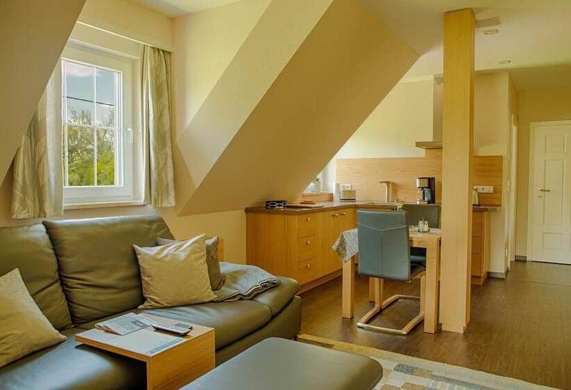 Отель Schrebenza Apartments & Natur