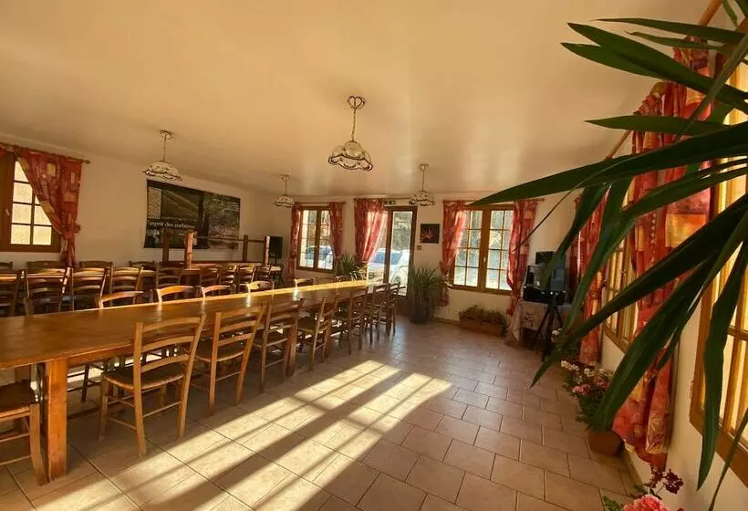 پانسیون Ferme Auberge Le Cochon Du Madres