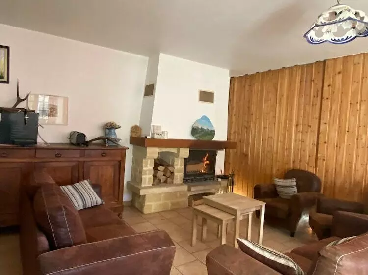 پانسیون Ferme Auberge Le Cochon Du Madres