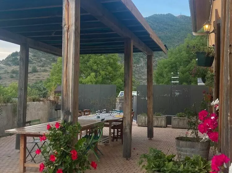 پانسیون Ferme Auberge Le Cochon Du Madres