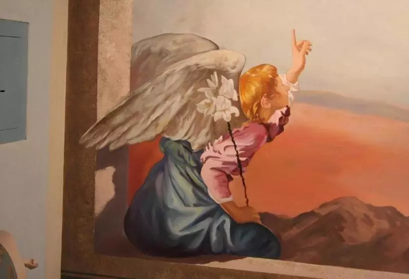 Majatalo Le Petit Coin De Maison Chante Lune