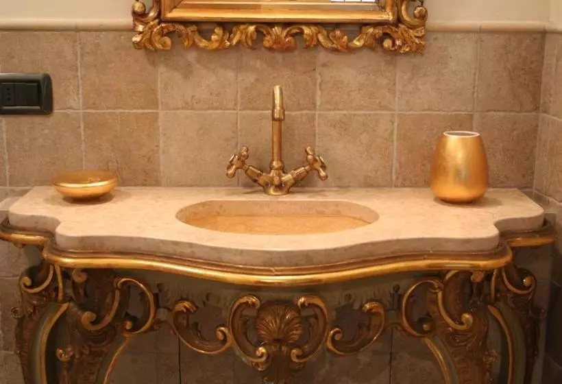 Majatalo Le Petit Coin De Maison Chante Lune