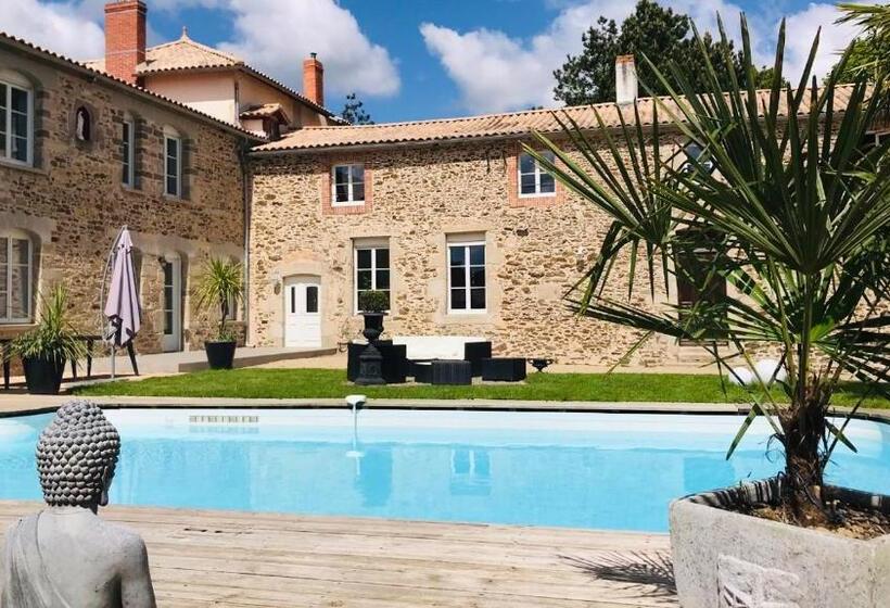 פנסיון Logis De La Clartière