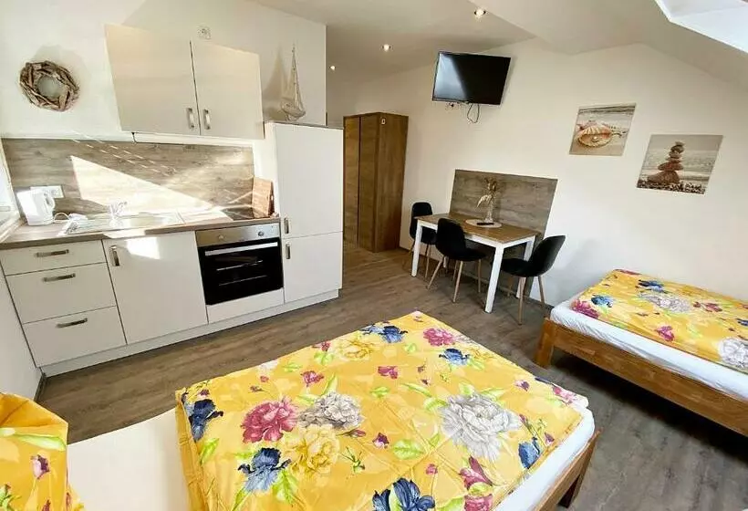 Seehaus Mamming   Hotel   Schlaffässer   Biergarten   Camping