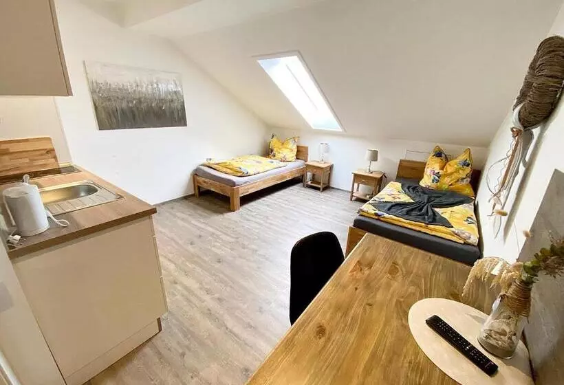 Seehaus Mamming   Hotel   Schlaffässer   Biergarten   Camping