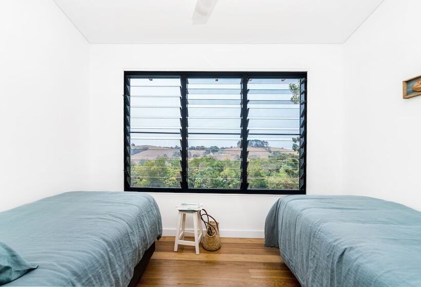 Your Luxury Escape Carinya Cottage 3