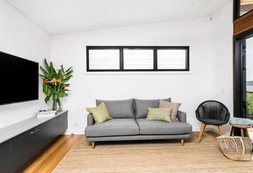 Your Luxury Escape   Carinya Cottage 3