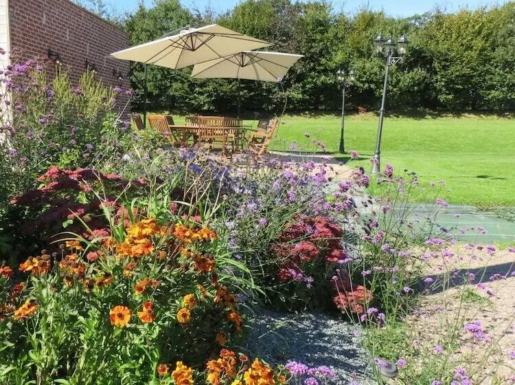 Aamiaismajoitus (B&B) Les Chambres De La Mare Aux Saules