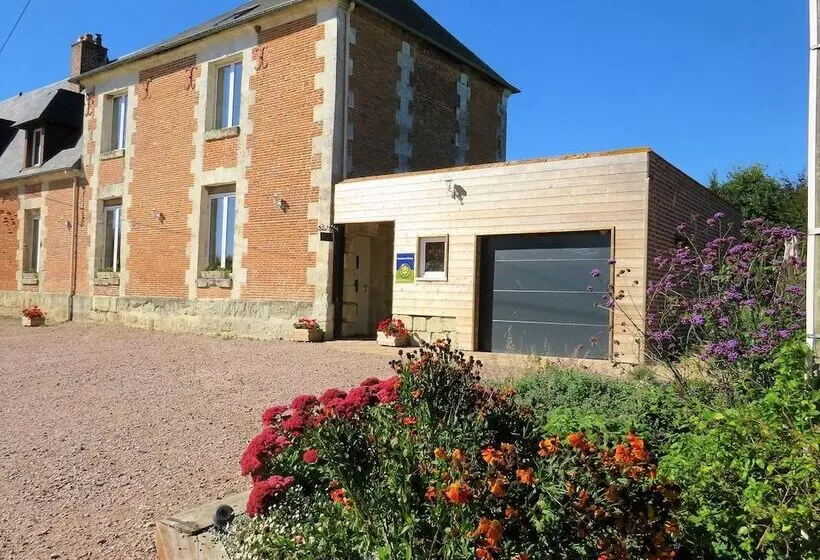 Aamiaismajoitus (B&B) Les Chambres De La Mare Aux Saules