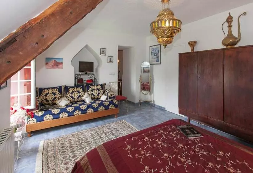 ベッドアンドブレックファースト Chambres D Hotes  Les Palmiers