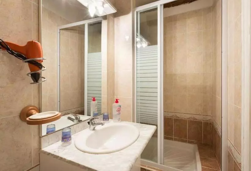ベッドアンドブレックファースト Chambres D Hotes  Les Palmiers