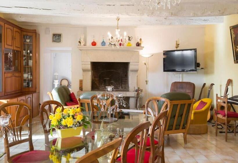 Bed and Breakfast Chambres D Hotes  Les Palmiers