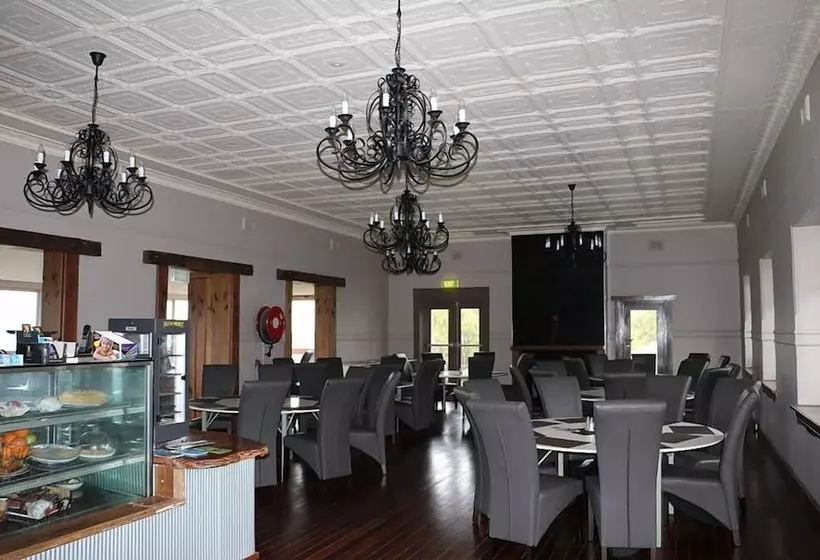 Hampton Halfway Hotel Motel