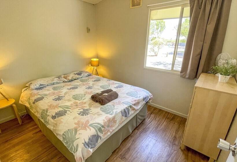 فندق Capricorn Holiday Park