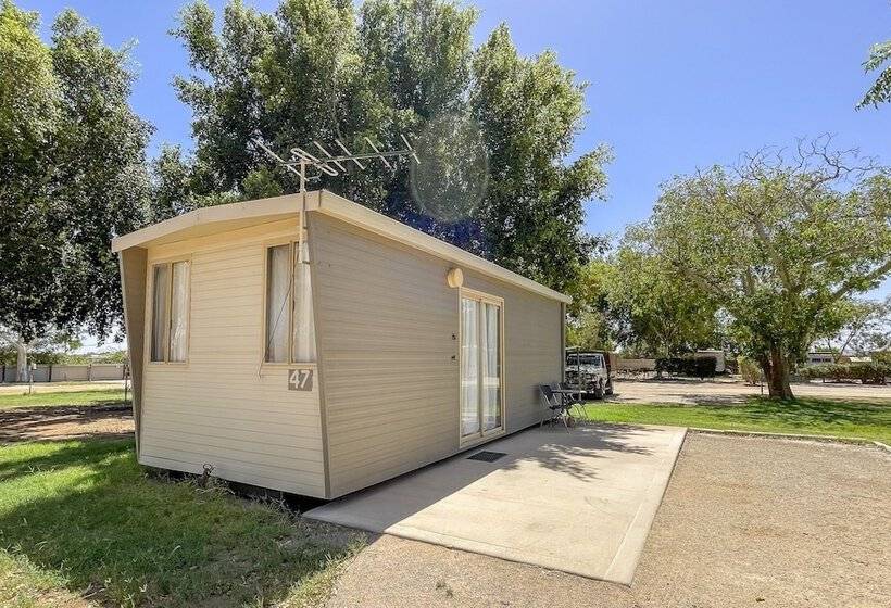 فندق Capricorn Holiday Park