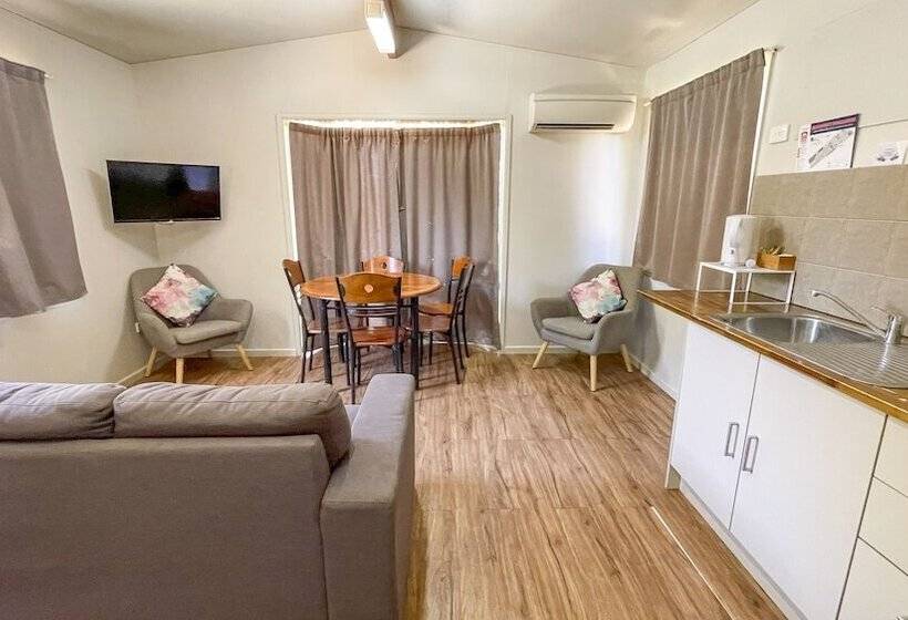 فندق Capricorn Holiday Park