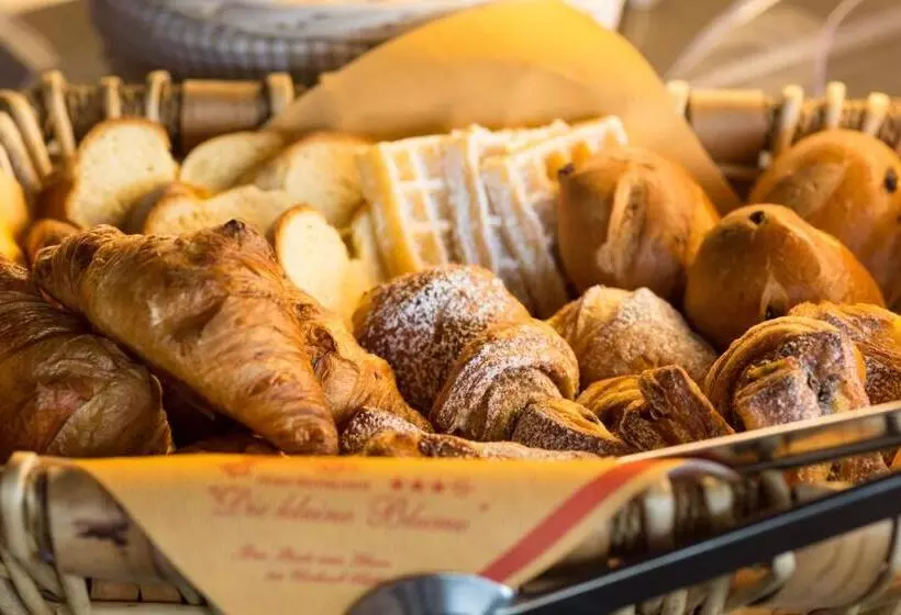 Hotelli Die Kleine Blume