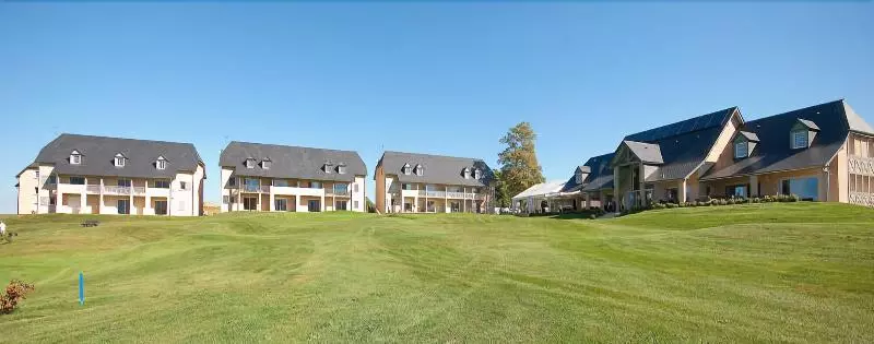 Hotelli Domaine Du Golf Country Club De Bigorre