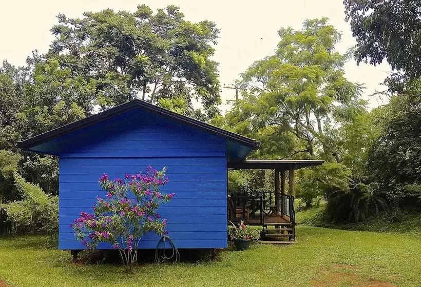 Hotelli Lake Eacham Tourist Park & Self Contained Cabins