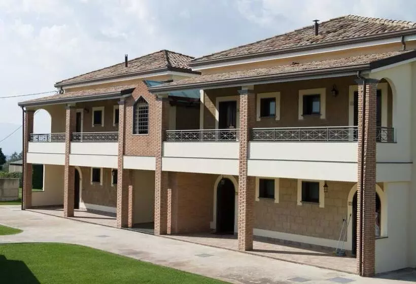 田舎風ホテル La Vecchia Torre