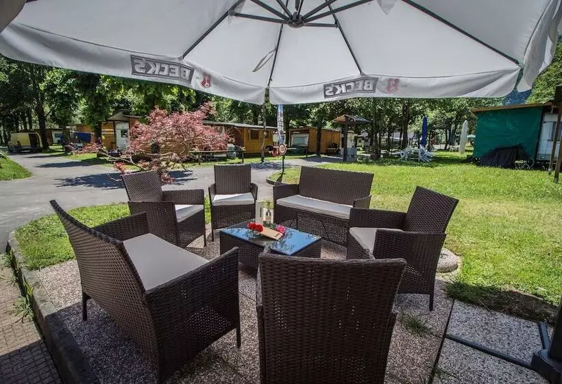 ホテル Sarca Lodge Val Rendena