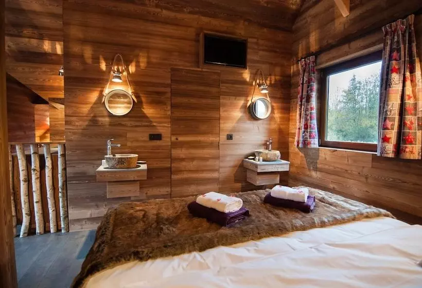 ペンション Aqualodge