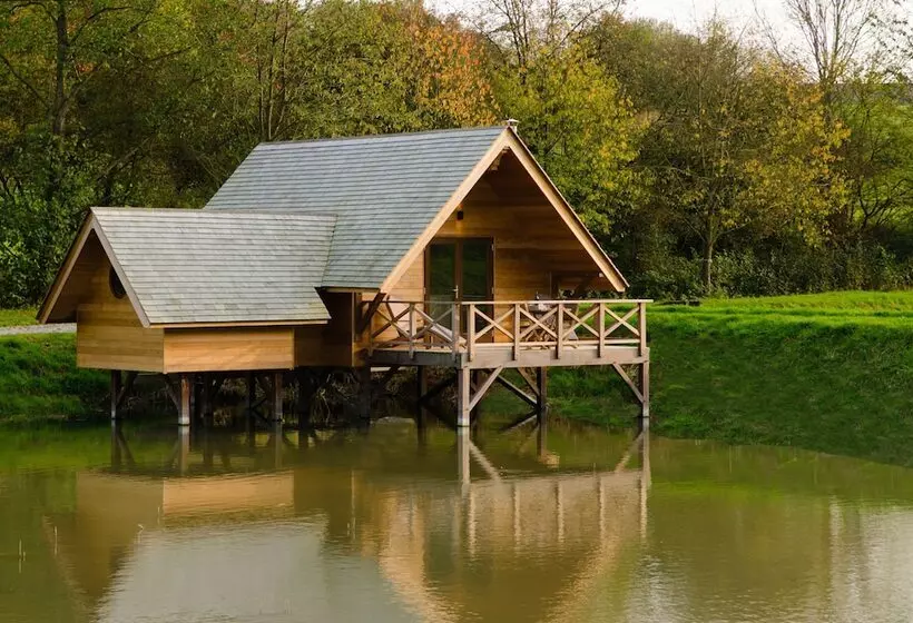 ペンション Aqualodge