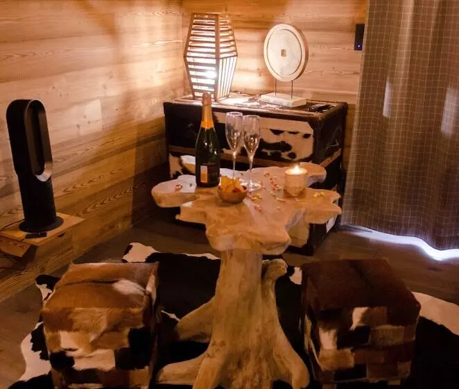 ペンション Aqualodge