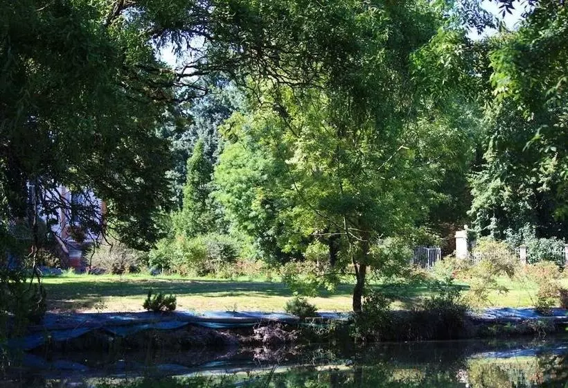 Majatalo Château Lagaillarde