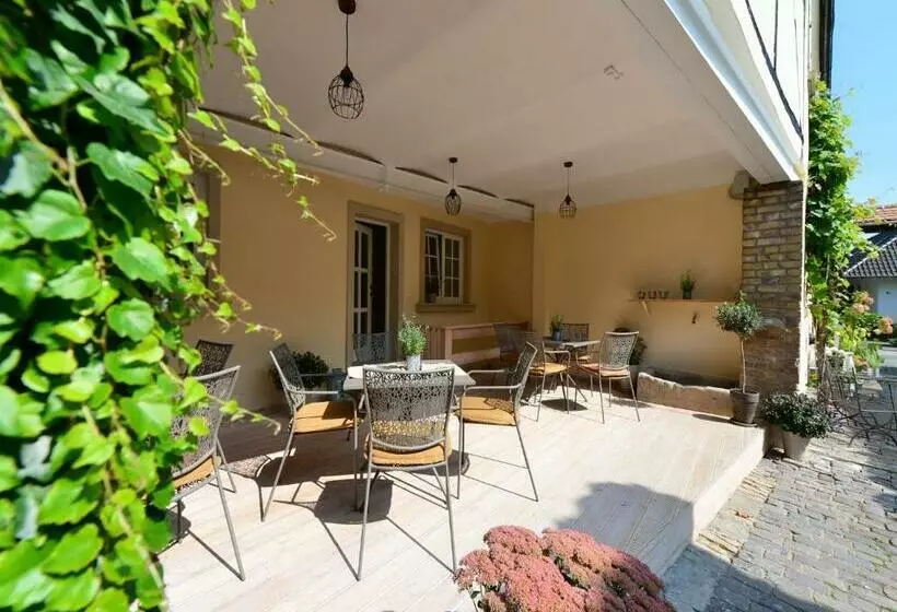 Majatalo Gästehaus & Weingut Gehrig