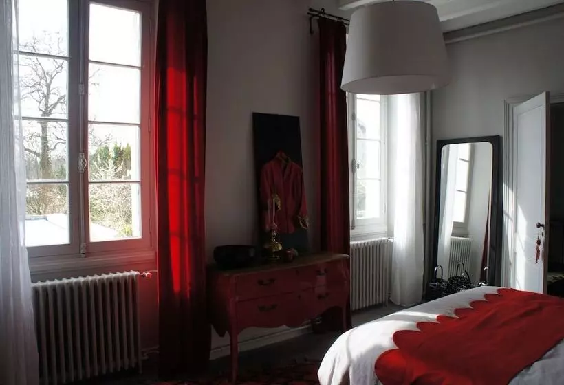 Majatalo La Blanche Girondine