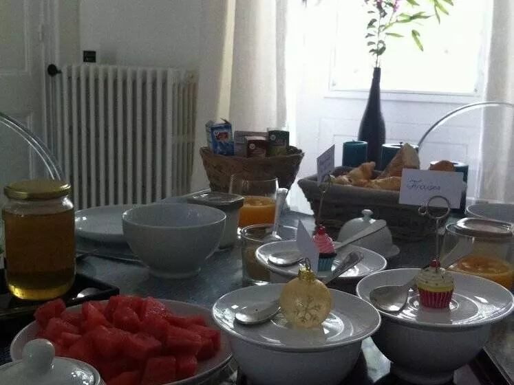 Majatalo La Blanche Girondine