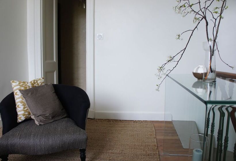 Пансион La Blanche Girondine