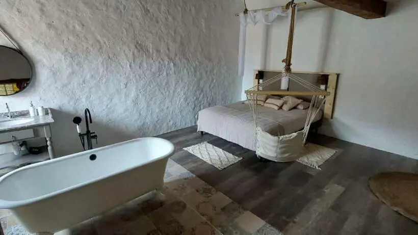 Majatalo Maison D Hôtes Ferme D Issonges B&b