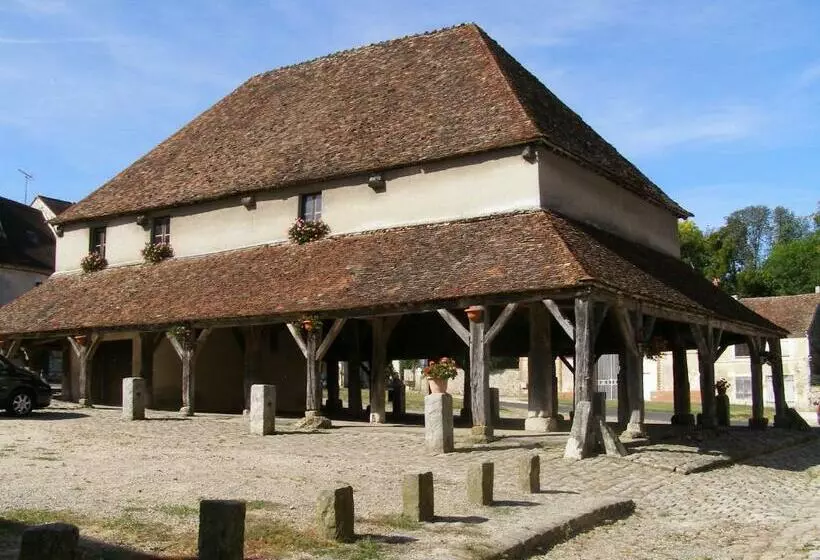 Majatalo Maison D Hôtes Ferme D Issonges B&b