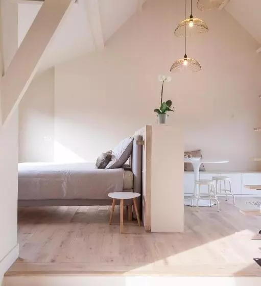 Aamiaismajoitus (B&B) Le Pave De La Croix Blanche