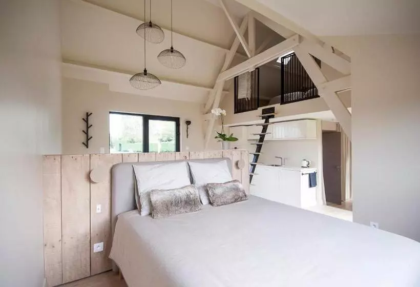 Aamiaismajoitus (B&B) Le Pave De La Croix Blanche