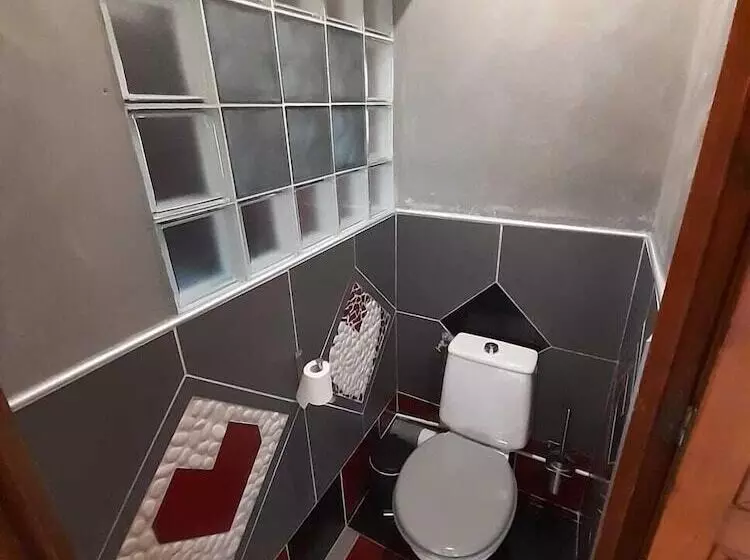 ベッドアンドブレックファースト Le Vieux Platane