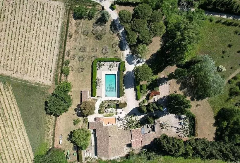 ベッドアンドブレックファースト Le Vieux Platane