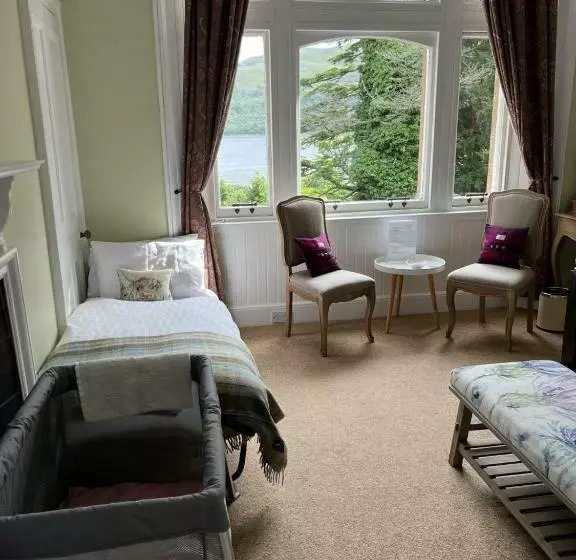 Aamiaismajoitus (B&B) Ravenswood Pod