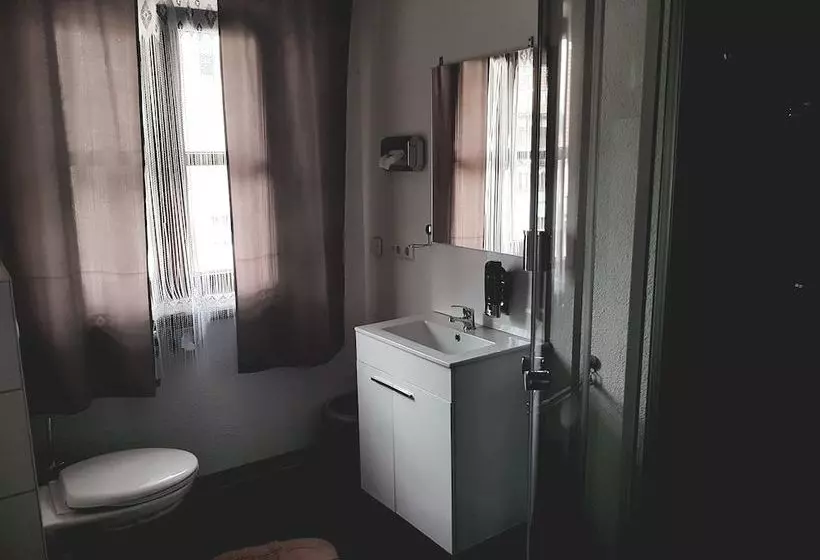 Hotelli Adler Heimsheim