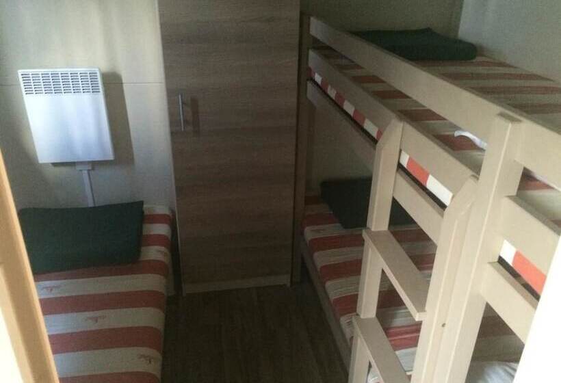 فندق Camping Les Naïades