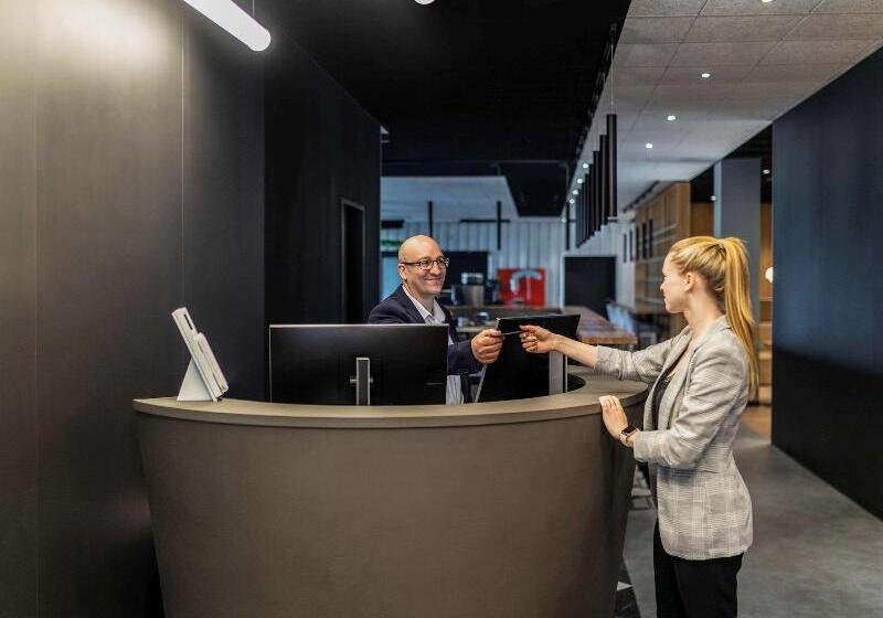 ホテル Ibis Duesseldorf Airport