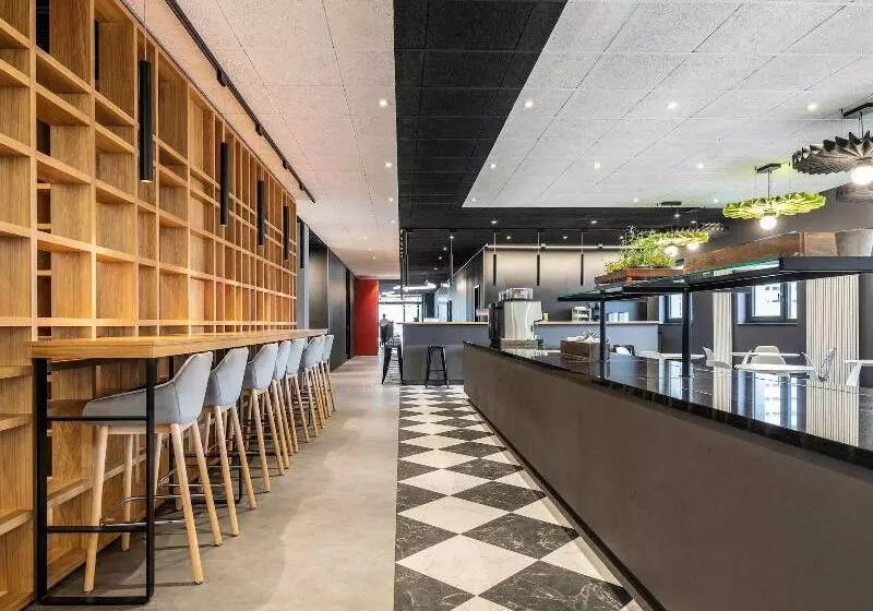 Hotel Ibis Duesseldorf Airport