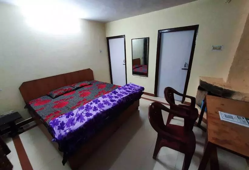 Hotelli Janardan Resort Pangot