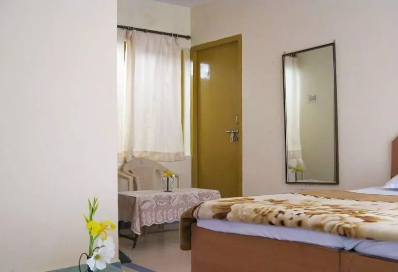 Hotelli Janardan Resort Pangot