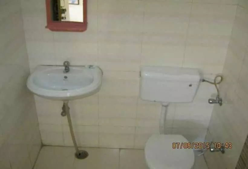 Hotelli Janardan Resort Pangot