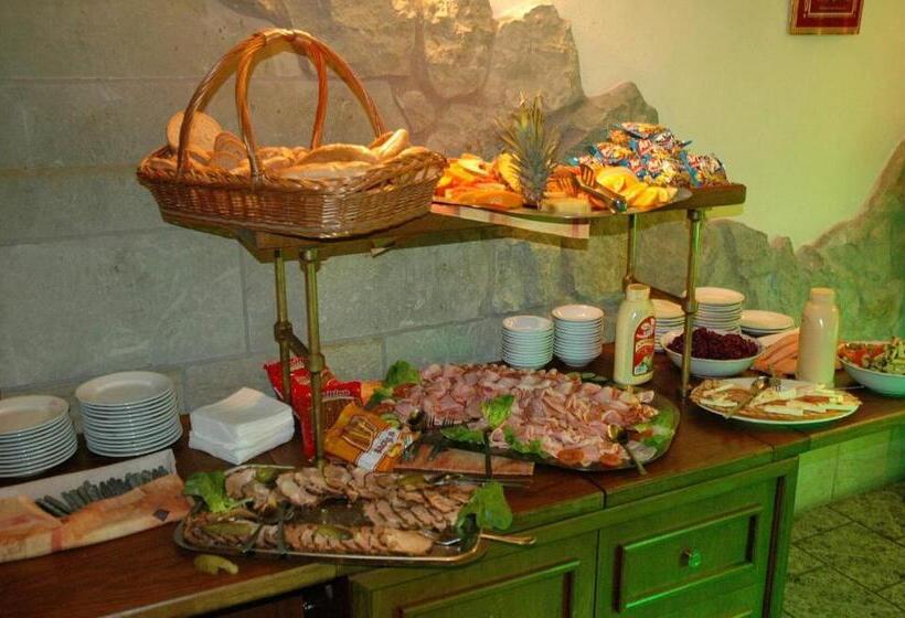 בית מלון כפרי Prom